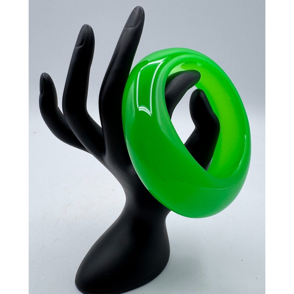 Green Lucite Resin Bangle Bracelet Chunky Fashion Bracelet 80's 90's Retro Funky